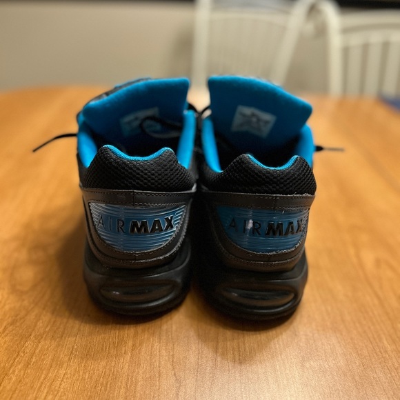 Men’s Nike Air Max Navigate - Picture 3 of 7